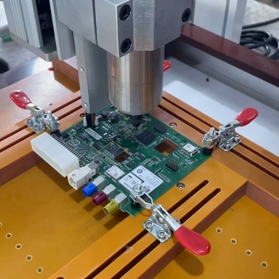 เครื่องจานจานจานทํางาน PCB Router