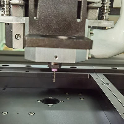 เครื่องทําโปรแกรม CNC แบบมืออาชีพ เครื่องทํารูเตอร์ PCB พร้อมการจัดตั้งกล้อง CCD