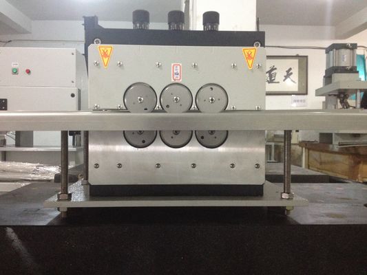 2 ชิ้นครั้งเดียว 2.4m PCB Depanelizer เครื่องตัด Diy สำหรับแผงแถบ MCPCB
