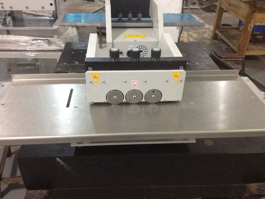 เครื่องแยก PCB ก่อนให้คะแนนแพลตฟอร์มสแตนเลส 2.4 ม
