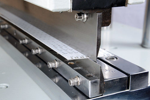 เครื่อง PCB หลายชั้นเหล็กความเร็วสูง 220V 0.7Mpa ความดันงาน