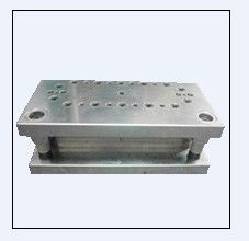 DC53 แผ่นกดเคลื่อนย้ายได้ปั๊มโลหะแบบกำหนดเองไดคัท 110V