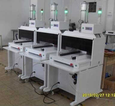 8T ไฮดรอลิก FPC แม่พิมพ์เครื่องเจาะ PCB 0.7Pa, เครื่องเจาะ PCB