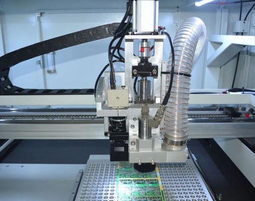 4.2KW L450mm Dual Workstation Router Cnc Pcb / PCB Depaneling Router เครื่องจักร