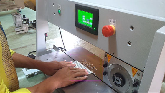 L500mm 300mm/S Pcb Depaneling V-cut Machine สำหรับสวิตช์บอร์ด